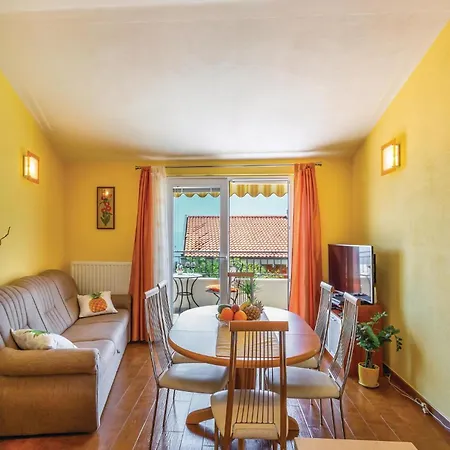 Cozy Home In Makarska Ferienhaus Makarska