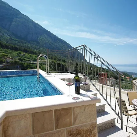 Cozy Home In Makarska Makarska