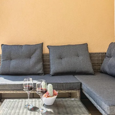 Cozy In With Kitchen * ماكارسكا