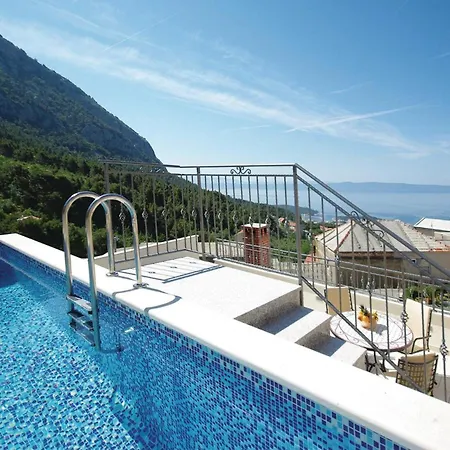 Cozy In With Kitchen * Makarska