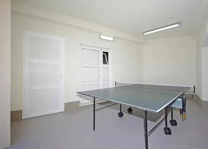 Cozy Home In Makarska With Kitchen Holiday home *