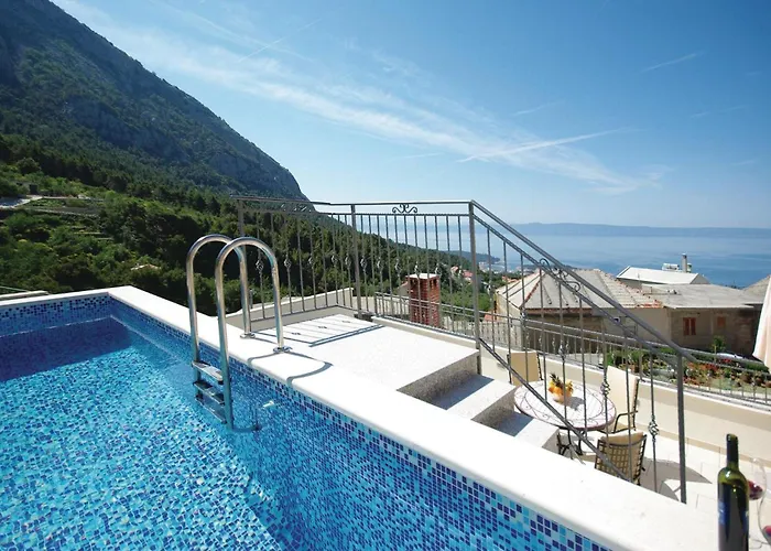 Cozy Home In Makarska With Kitchen * Makarska